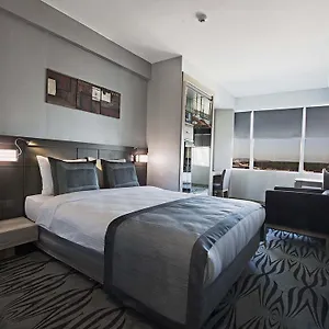 Akoni Otel